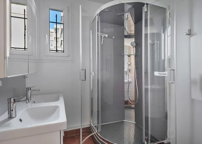 Face - Familiale Pour 12 Hébergement de vacances *