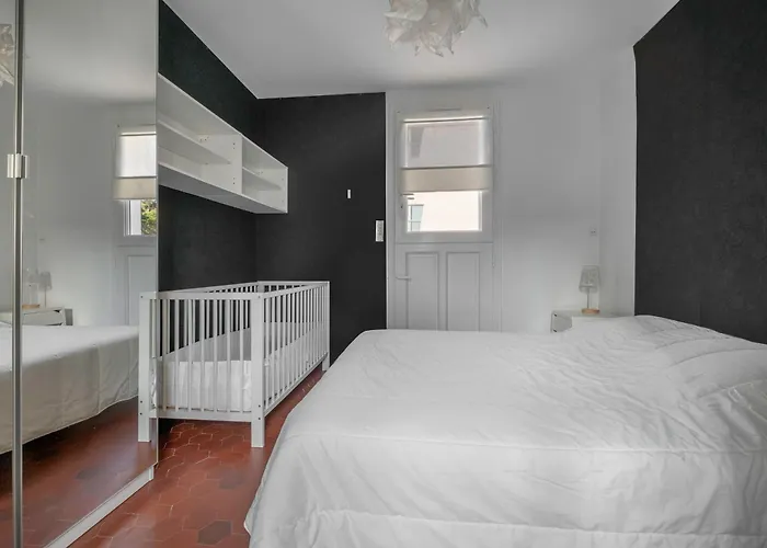 Face - Familiale Pour 12 Hébergement de vacances