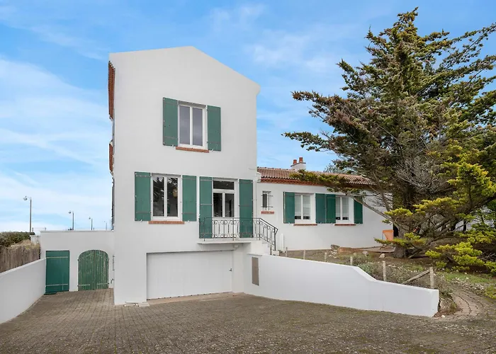 Hébergement de vacances Face - Familiale Pour 12 Saint-Michel-Chef-Chef